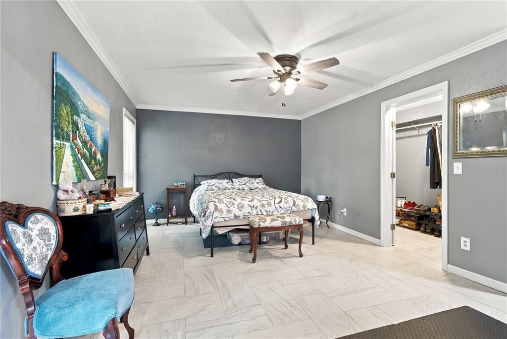 En Venta: $574,900 (3 camas, 2 baños, 2316 Pies cuadrados)