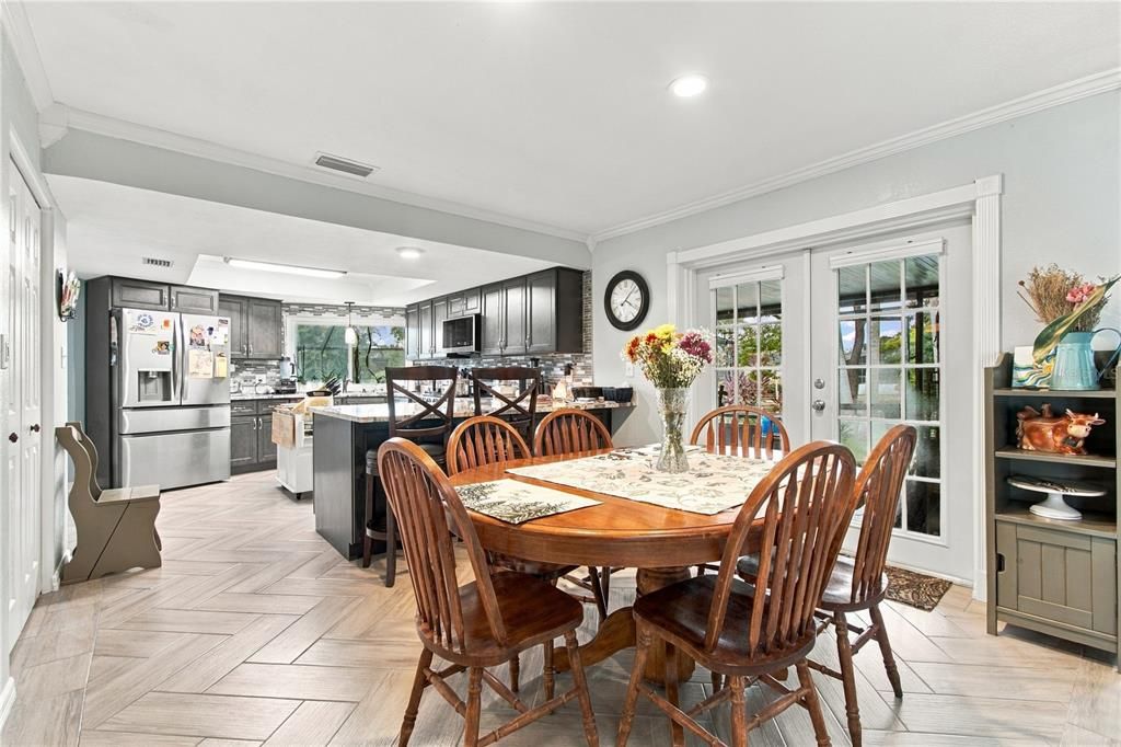 En Venta: $574,900 (3 camas, 2 baños, 2316 Pies cuadrados)