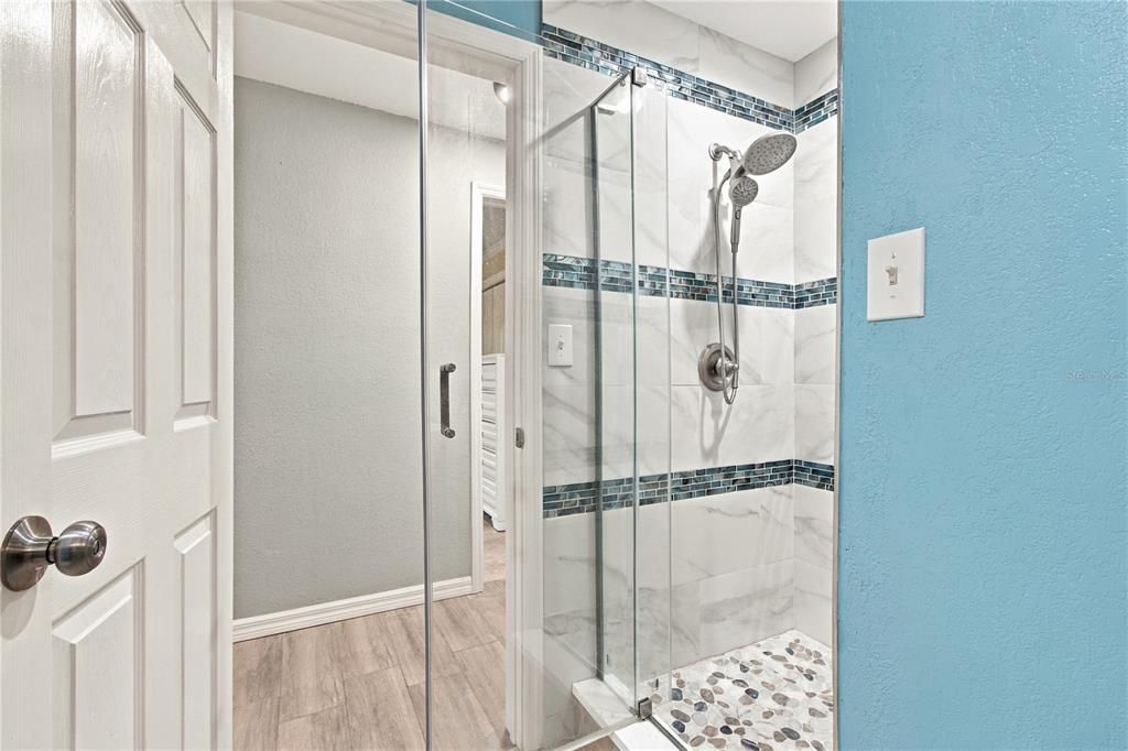 En Venta: $574,900 (3 camas, 2 baños, 2316 Pies cuadrados)