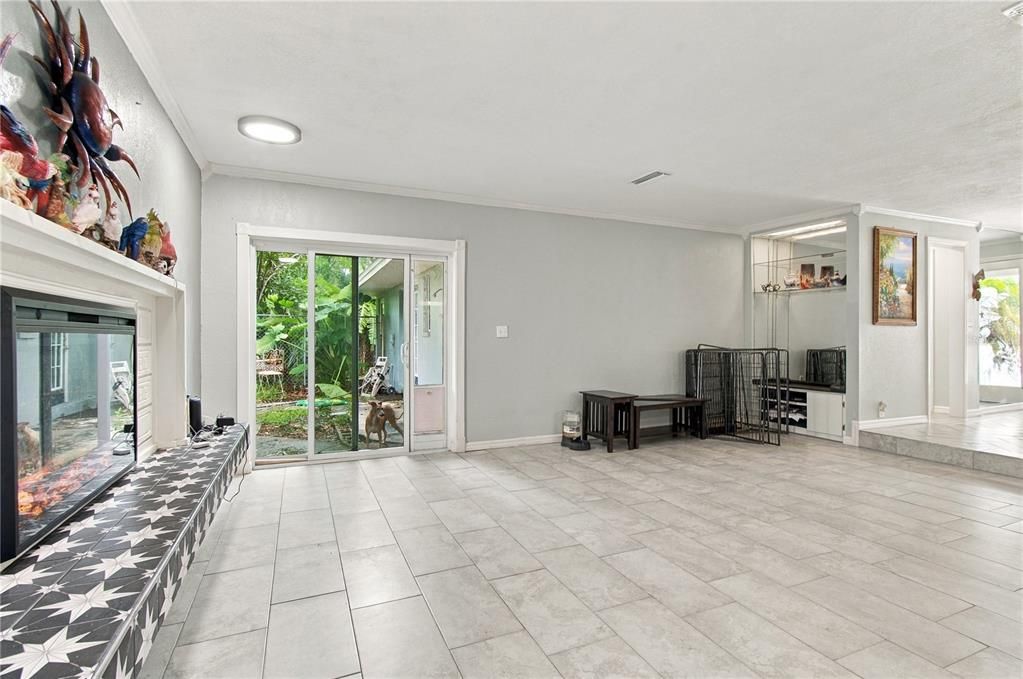 En Venta: $574,900 (3 camas, 2 baños, 2316 Pies cuadrados)