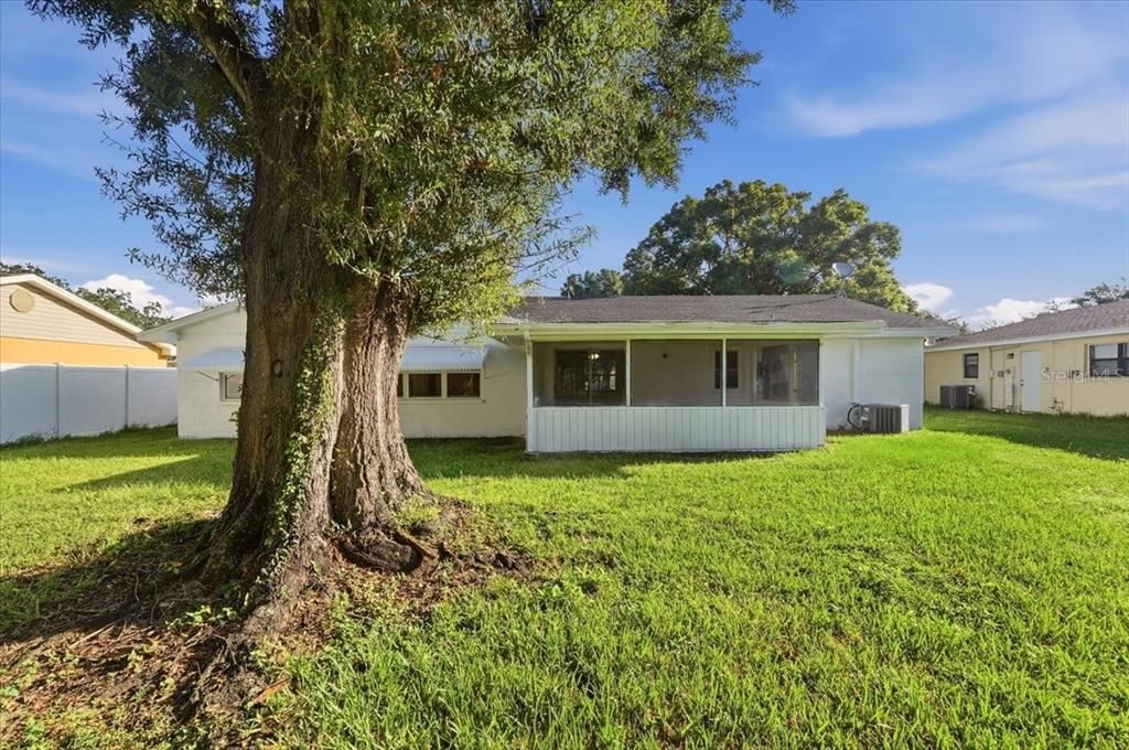 En Venta: $320,000 (3 camas, 2 baños, 1436 Pies cuadrados)