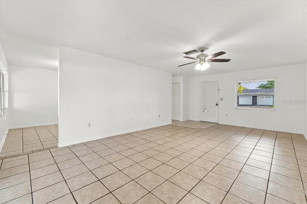 En Venta: $320,000 (3 camas, 2 baños, 1436 Pies cuadrados)