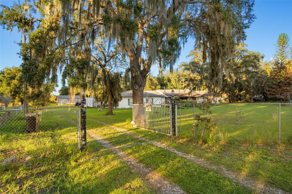 For Sale: $2,900,000 (4.99 acres)