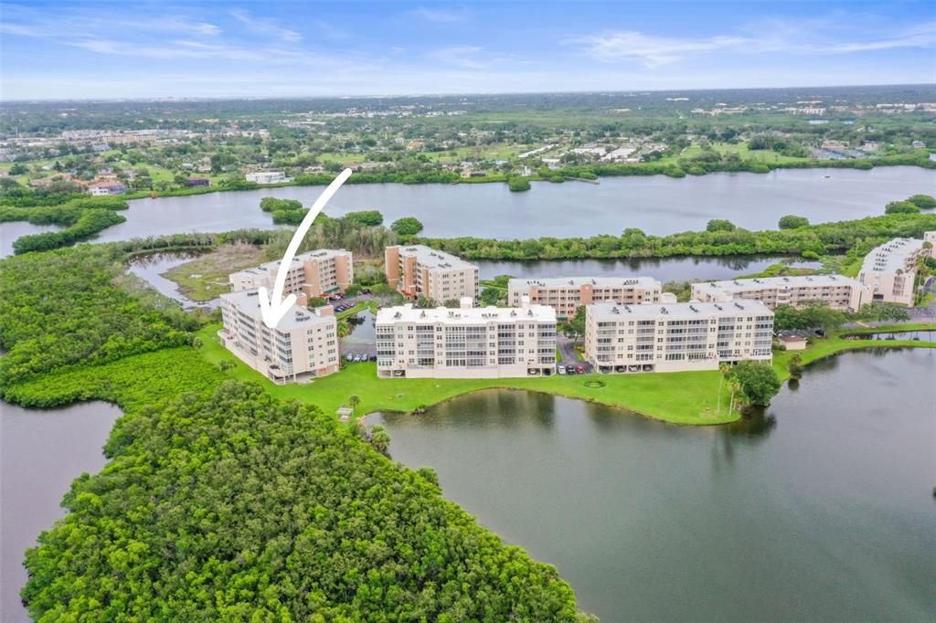 На продажу: $275,000 (2 спален, 2 ванн, 1195 Квадратных фут)