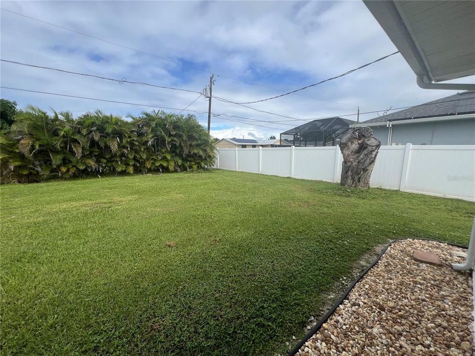 For Rent: $1,700 (2 beds, 2 baths, 1071 Square Feet)