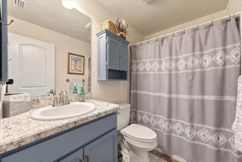 En Venta: $419,900 (4 camas, 3 baños, 2290 Pies cuadrados)