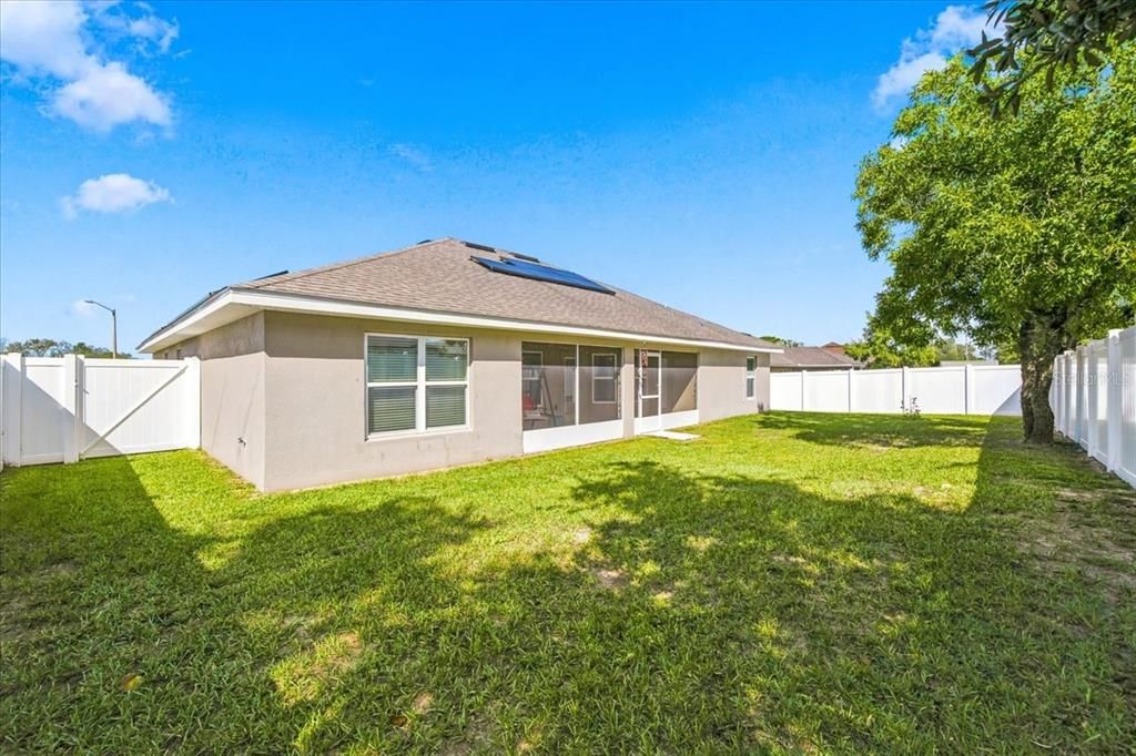 En Venta: $419,900 (4 camas, 3 baños, 2290 Pies cuadrados)