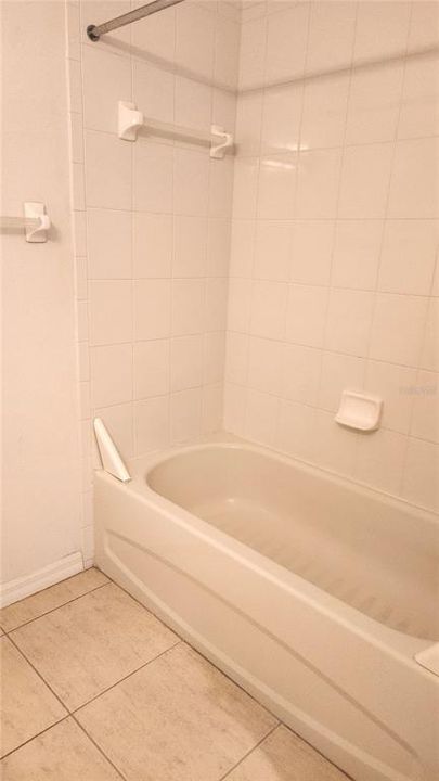 На продажу: $299,900 (3 спален, 2 ванн, 1684 Квадратных фут)
