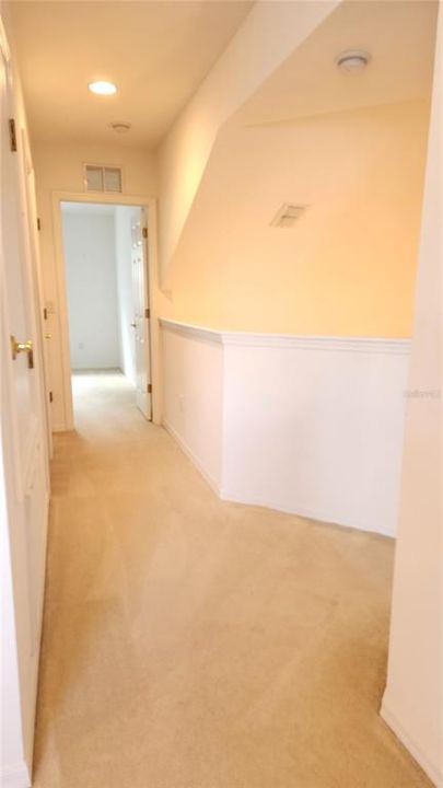 На продажу: $299,900 (3 спален, 2 ванн, 1684 Квадратных фут)