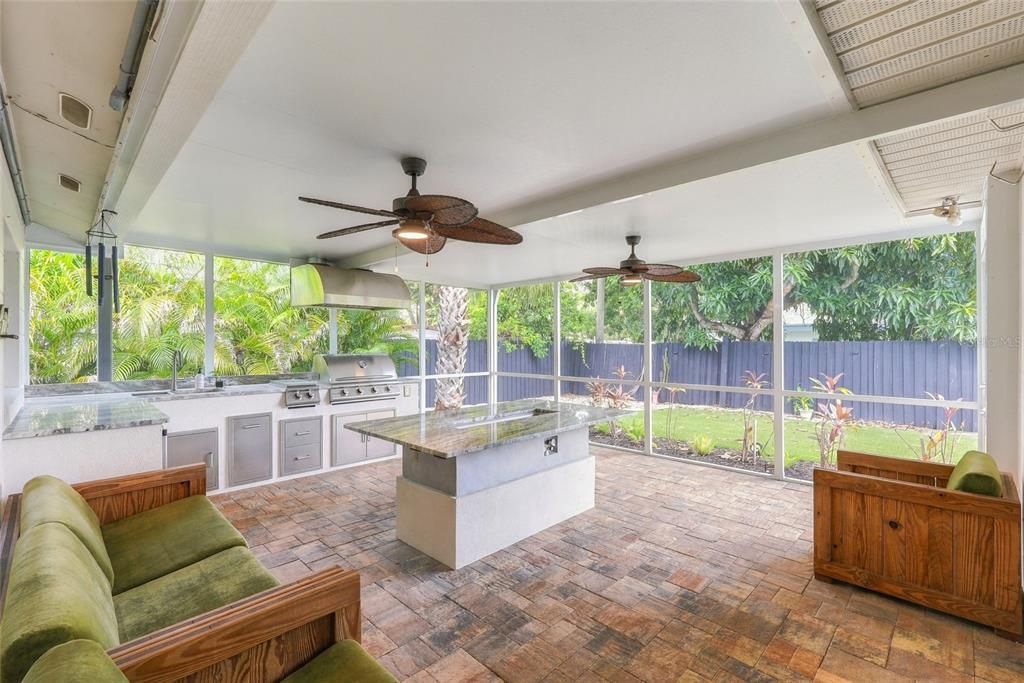 For Sale: $410,000 (3 beds, 2 baths, 1311 Square Feet)