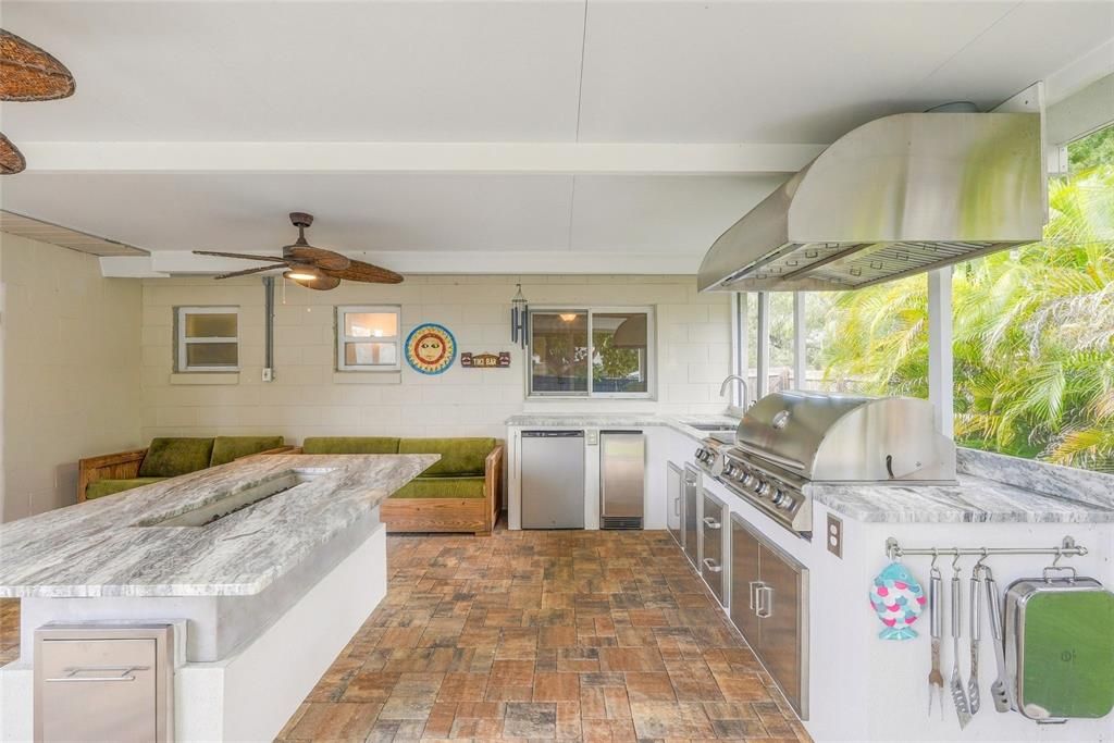 For Sale: $410,000 (3 beds, 2 baths, 1311 Square Feet)