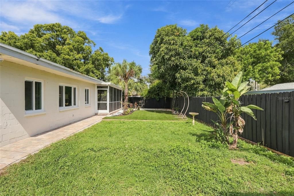 For Sale: $410,000 (3 beds, 2 baths, 1311 Square Feet)