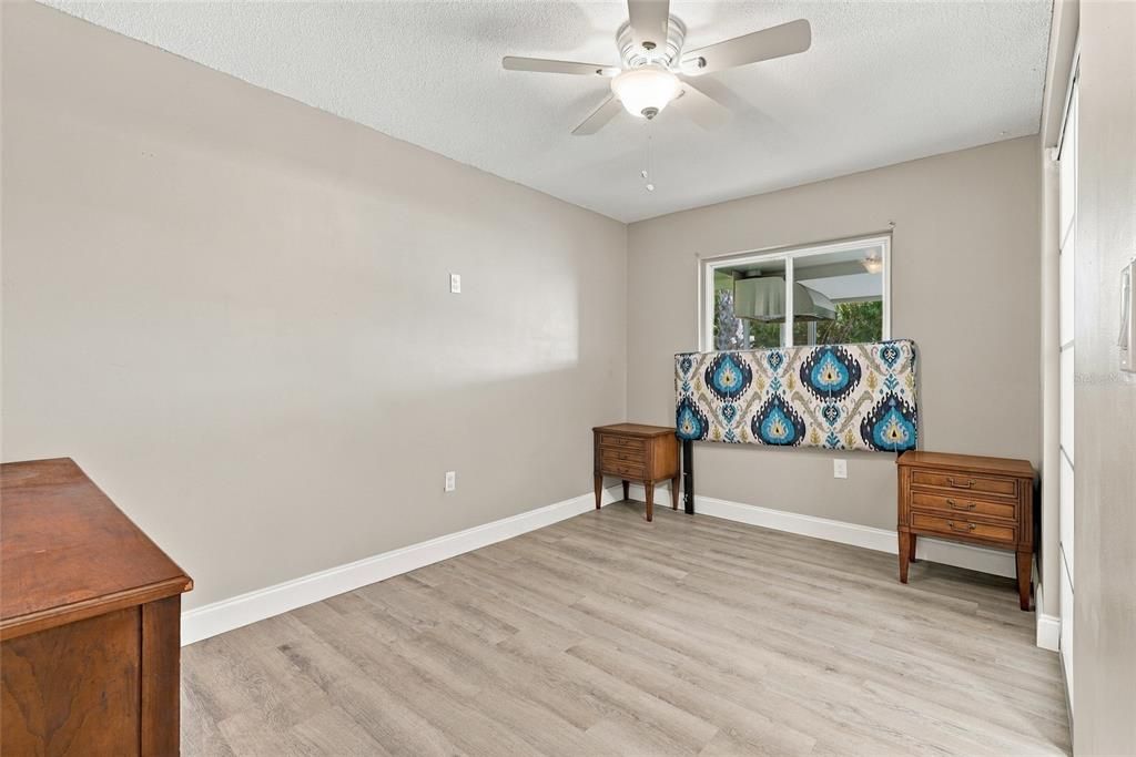 For Sale: $410,000 (3 beds, 2 baths, 1311 Square Feet)