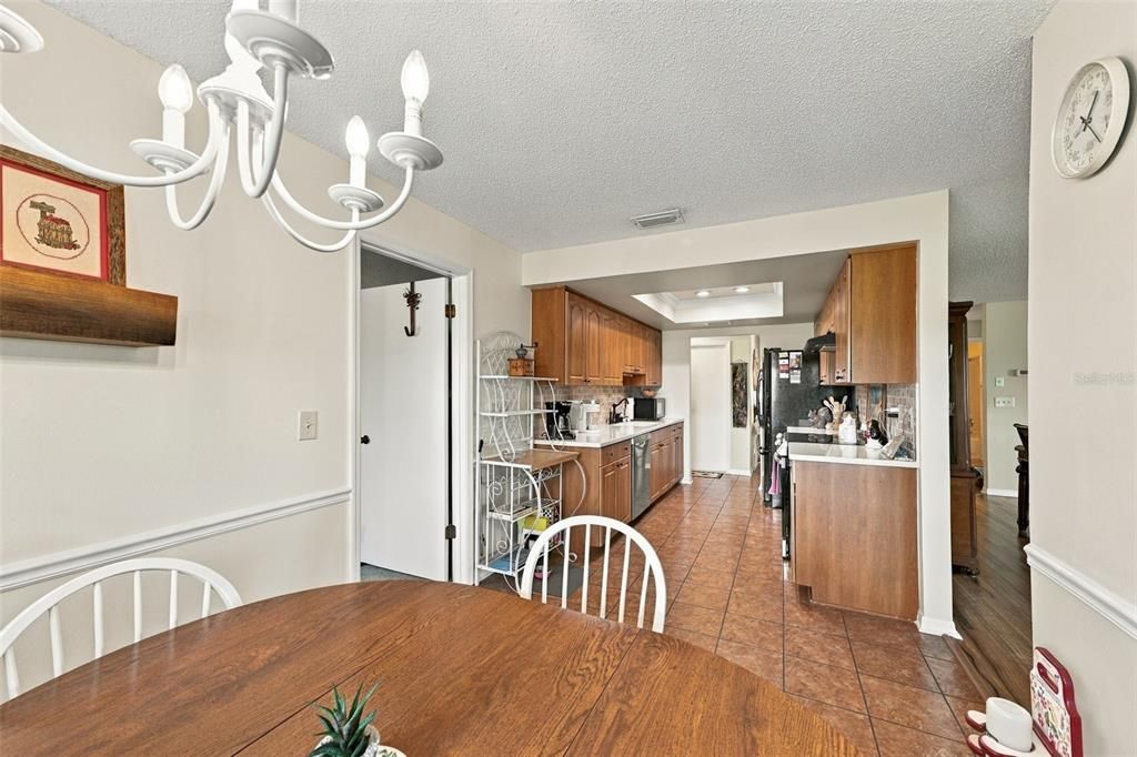 На продажу: $319,900 (2 спален, 2 ванн, 1857 Квадратных фут)