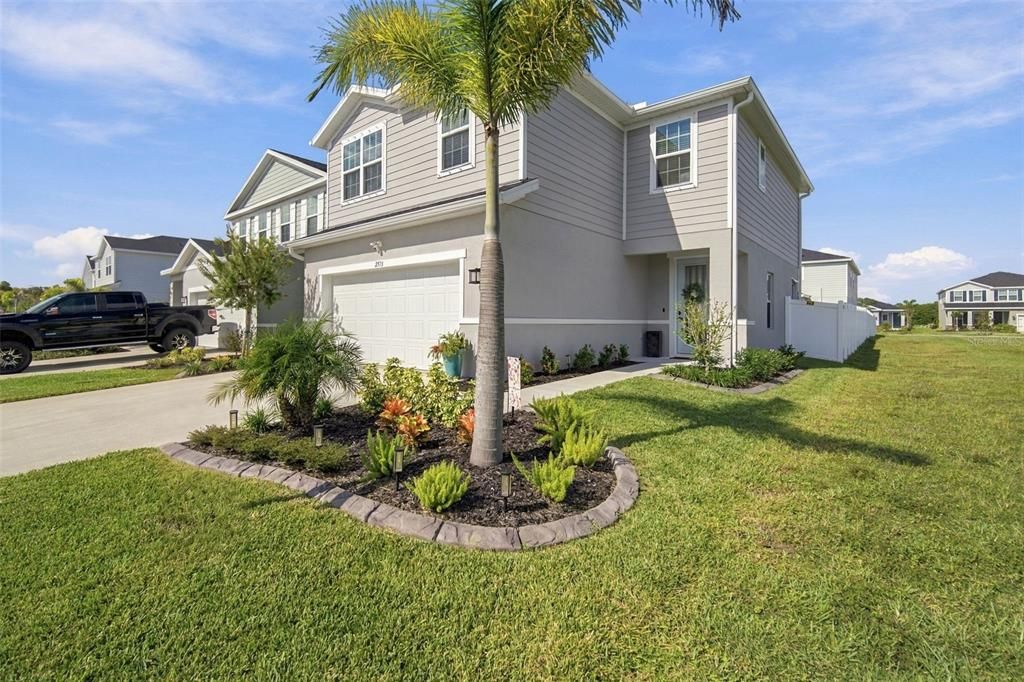 En Venta: $364,900 (4 camas, 2 baños, 2046 Pies cuadrados)