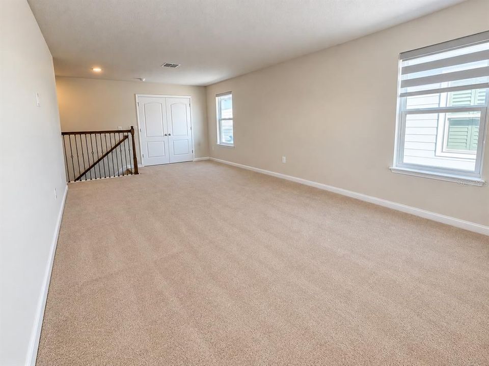 For Sale: $599,900 (5 beds, 2 baths, 3092 Square Feet)