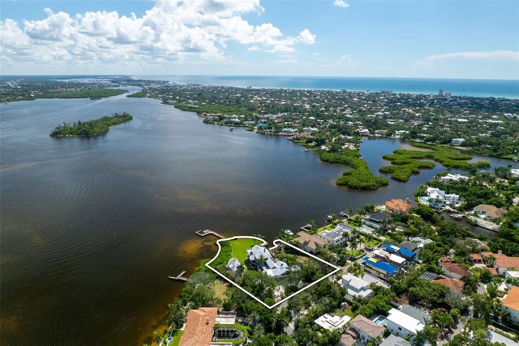 На продажу: $10,890,000 (1.34 acres)