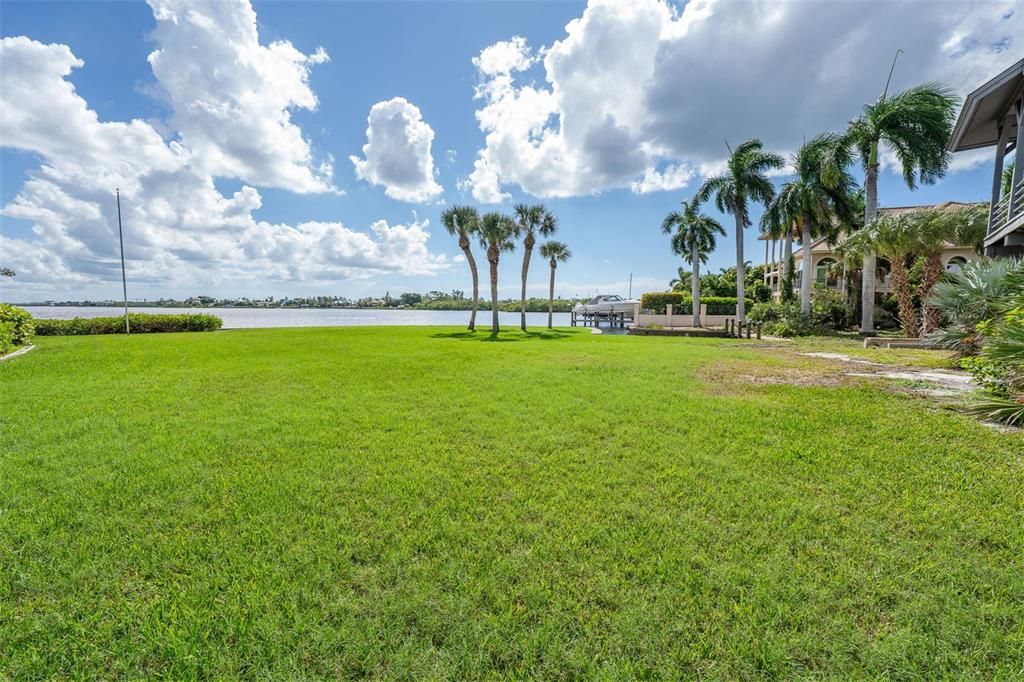 На продажу: $10,890,000 (1.34 acres)
