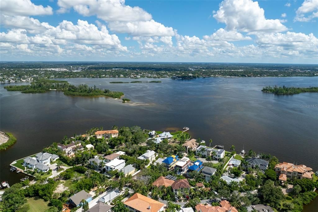 На продажу: $10,890,000 (1.34 acres)
