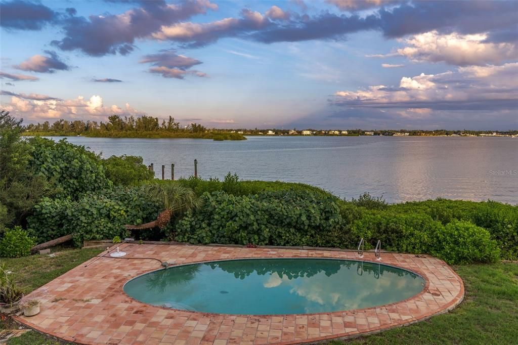 На продажу: $10,890,000 (1.34 acres)