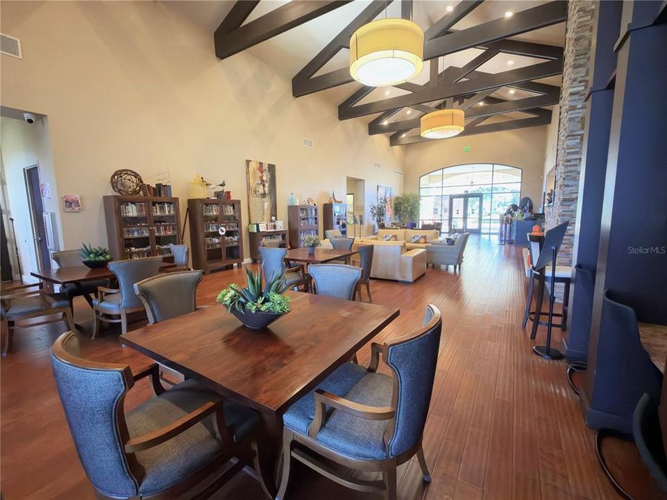 En Venta: $309,900 (2 camas, 2 baños, 1446 Pies cuadrados)