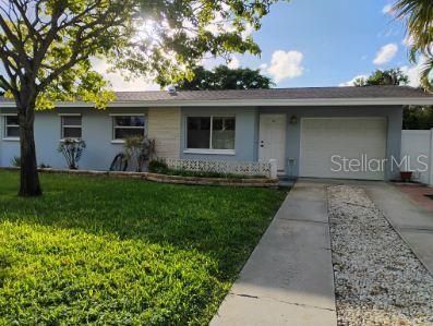 For Rent: $2,550 (2 beds, 1 baths, 1063 Square Feet)