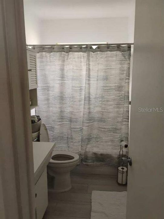 For Rent: $2,550 (2 beds, 1 baths, 1063 Square Feet)