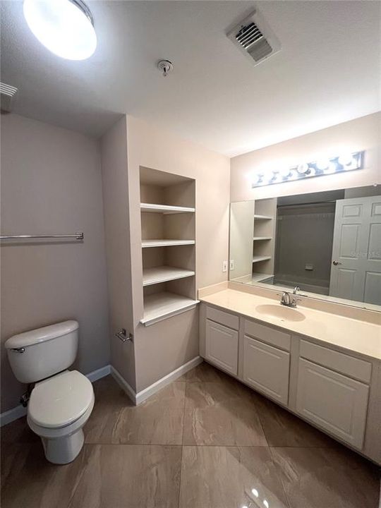 For Rent: $5,800 (3 beds, 2 baths, 1714 Square Feet)