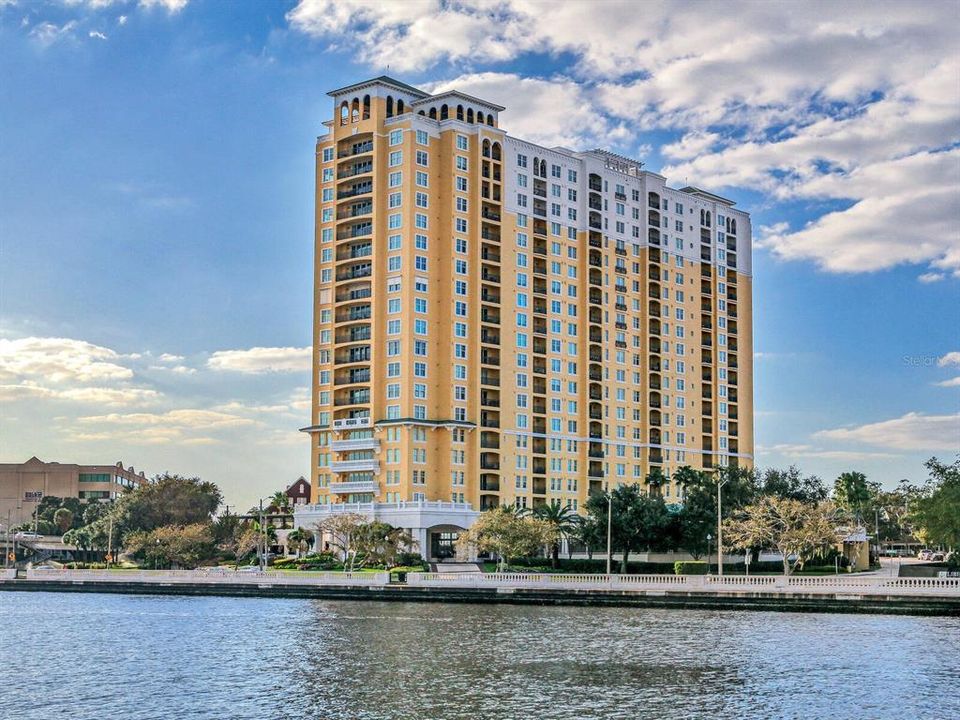 For Rent: $5,800 (3 beds, 2 baths, 1714 Square Feet)