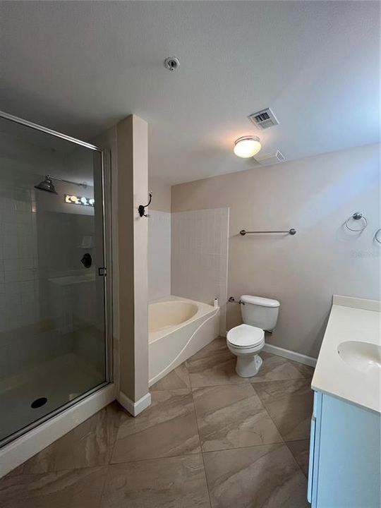 For Rent: $5,800 (3 beds, 2 baths, 1714 Square Feet)