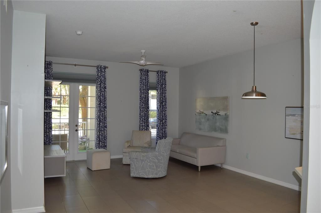 En Venta: $549,000 (3 camas, 2 baños, 1460 Pies cuadrados)