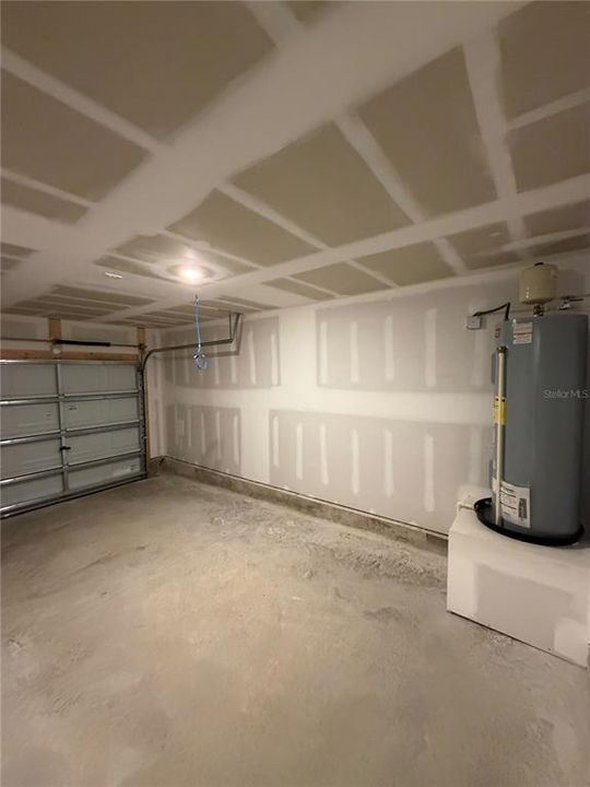 В аренду: $2,050 (3 спален, 2 ванн, 1423 Квадратных фут)