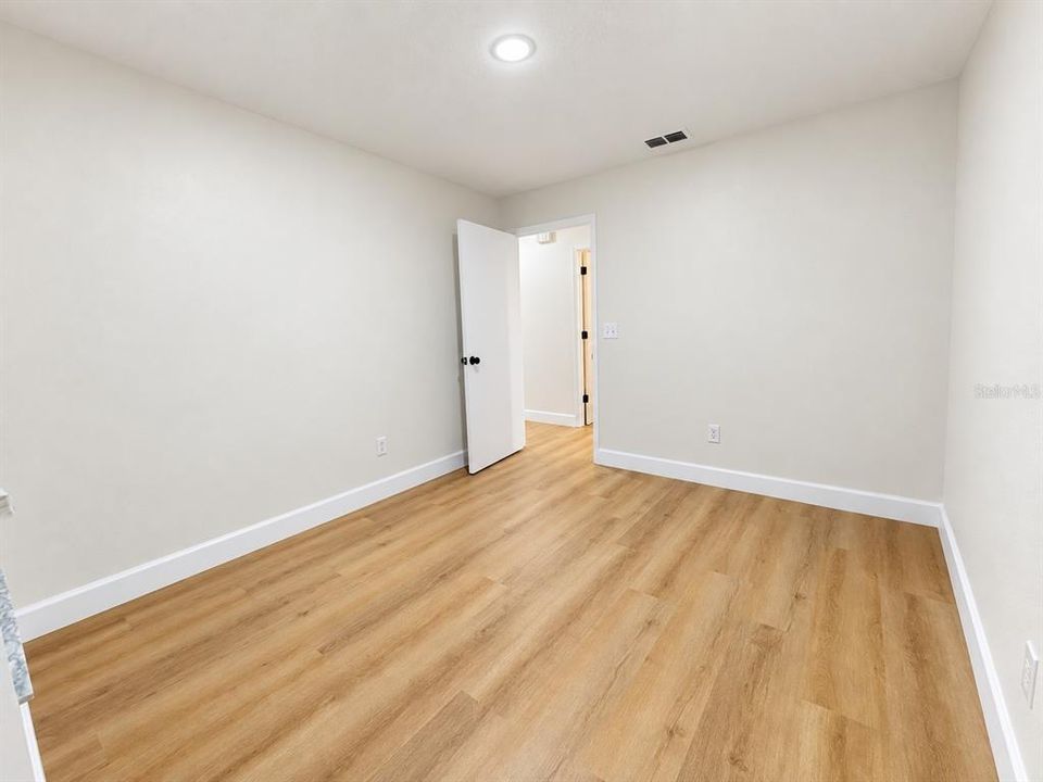En Venta: $384,900 (3 camas, 2 baños, 1364 Pies cuadrados)