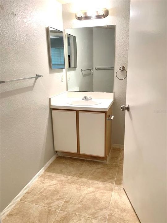В аренду: $1,100 (1 спален, 1 ванн, 530 Квадратных фут)