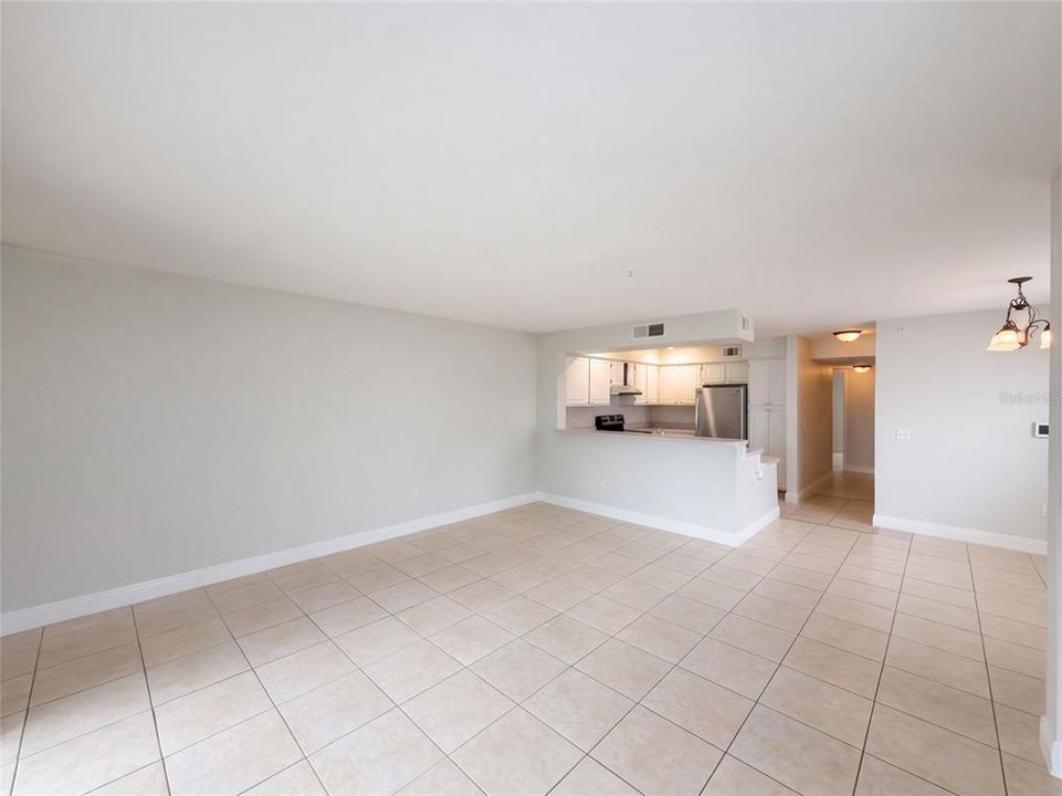 En Venta: $200,000 (2 camas, 2 baños, 1288 Pies cuadrados)