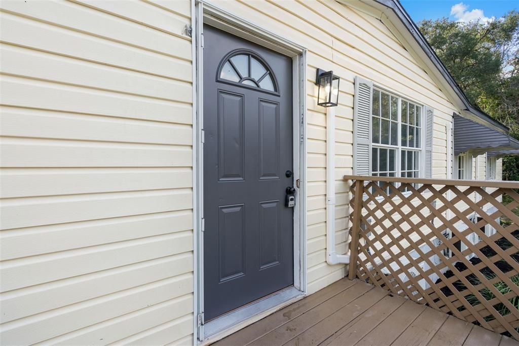 For Sale: $320,000 (3 beds, 2 baths, 1729 Square Feet)