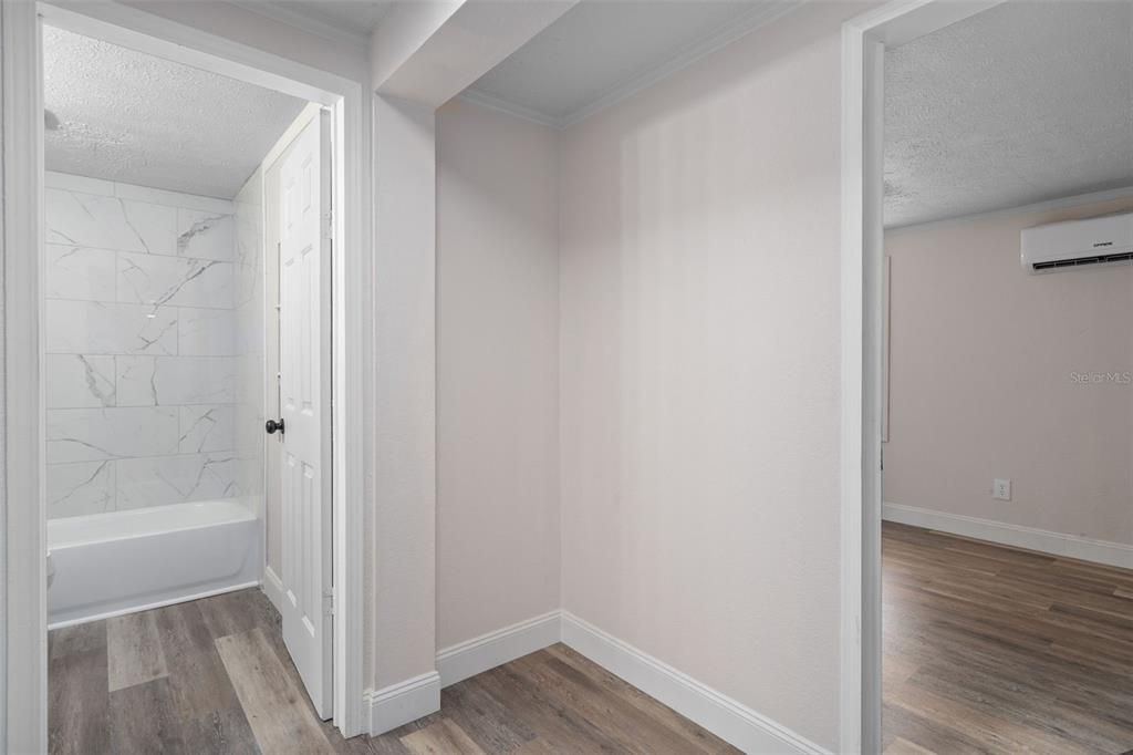 For Sale: $320,000 (3 beds, 2 baths, 1729 Square Feet)