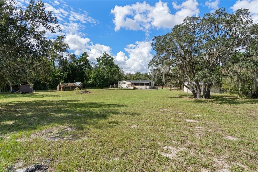 For Sale: $320,000 (3 beds, 2 baths, 1729 Square Feet)