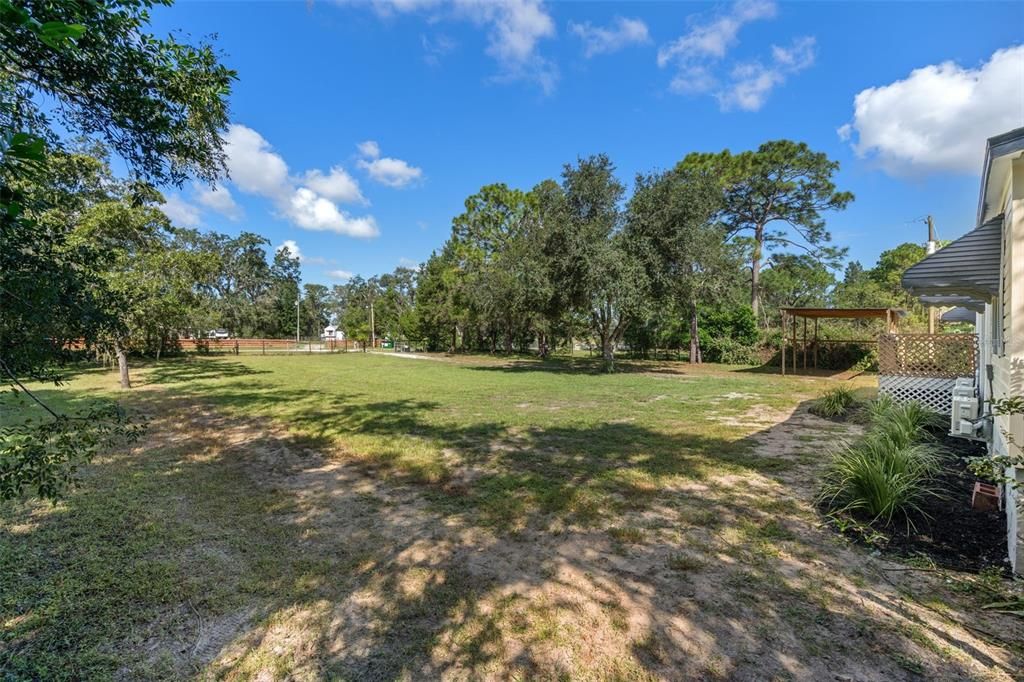For Sale: $320,000 (3 beds, 2 baths, 1729 Square Feet)