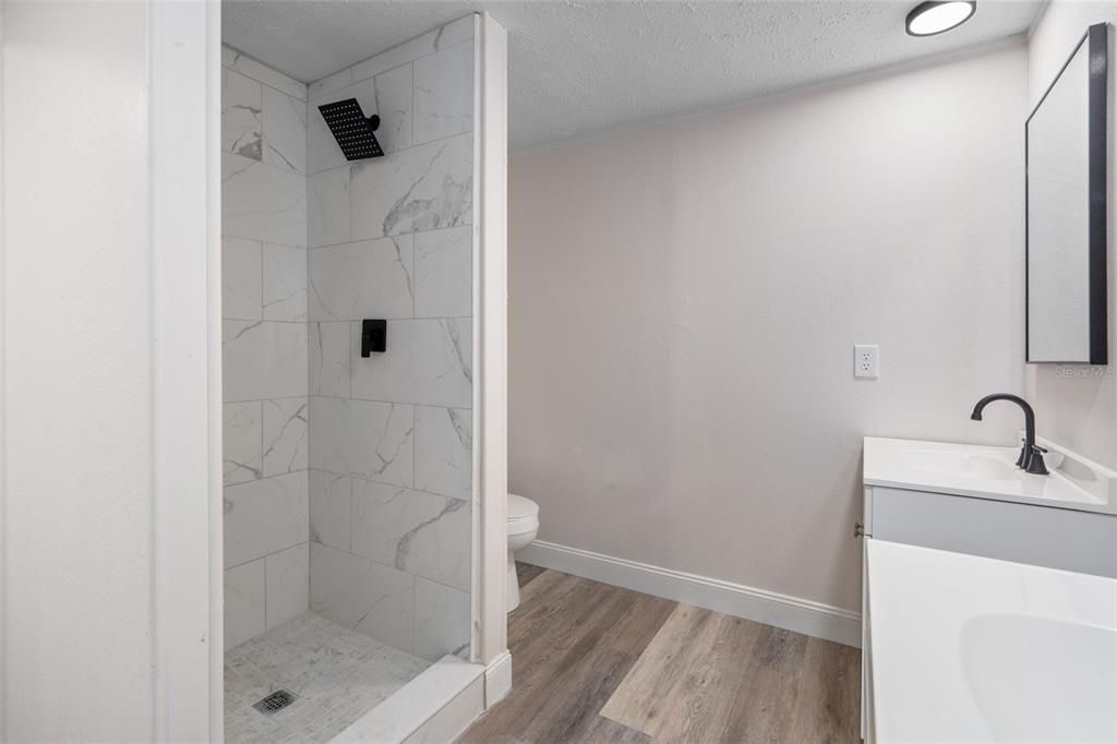 For Sale: $320,000 (3 beds, 2 baths, 1729 Square Feet)