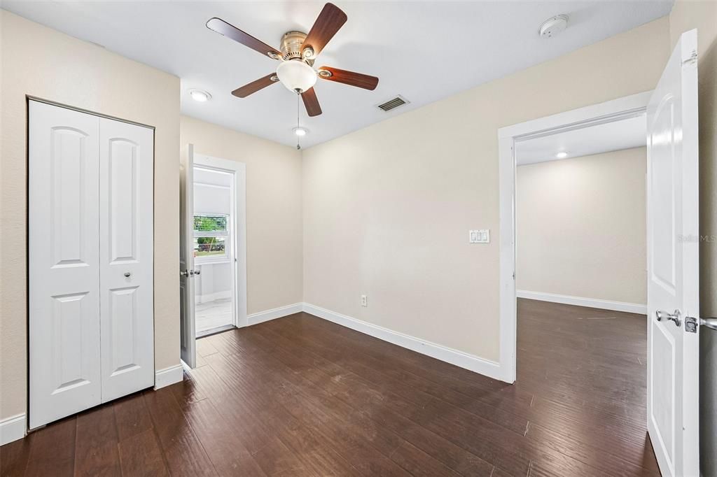 For Sale: $534,000 (5 beds, 0 baths, 1866 Square Feet)