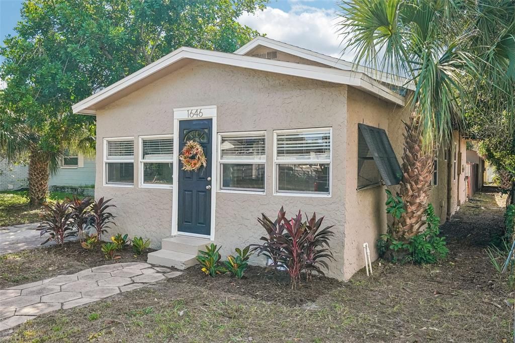 For Sale: $534,000 (5 beds, 0 baths, 1866 Square Feet)