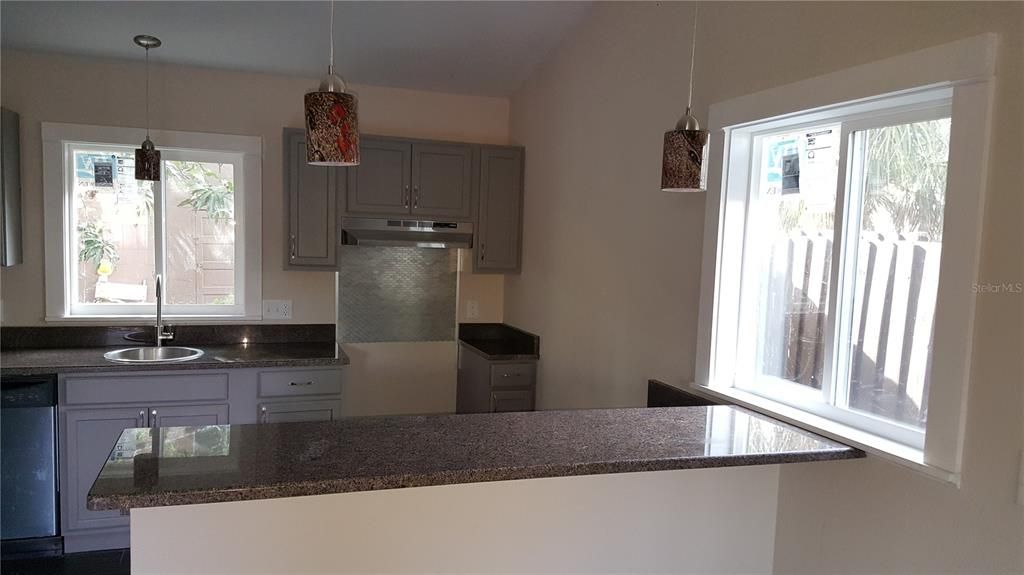 For Sale: $534,000 (5 beds, 0 baths, 1866 Square Feet)
