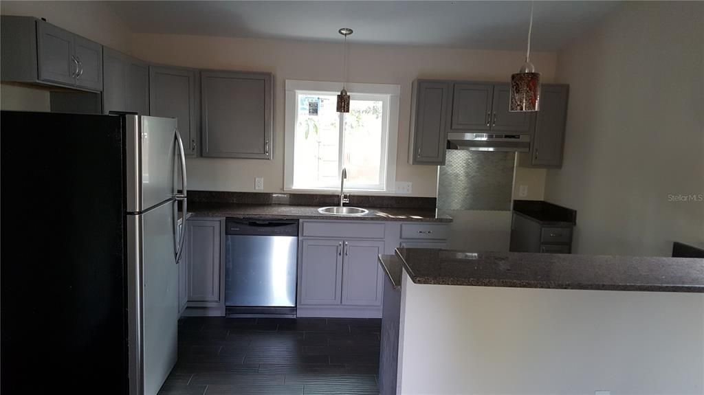 For Sale: $534,000 (5 beds, 0 baths, 1866 Square Feet)