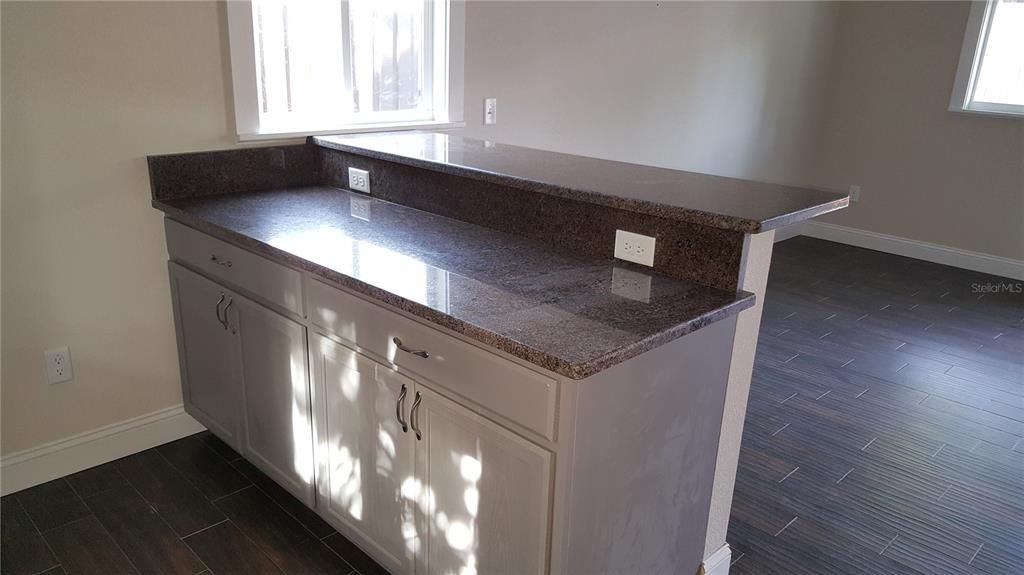 For Sale: $534,000 (5 beds, 0 baths, 1866 Square Feet)