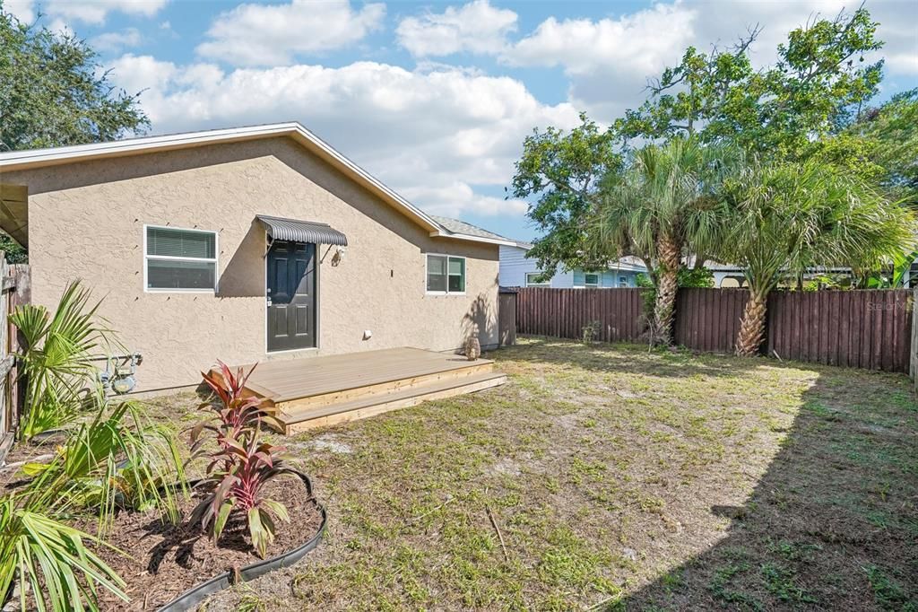 For Sale: $534,000 (5 beds, 0 baths, 1866 Square Feet)