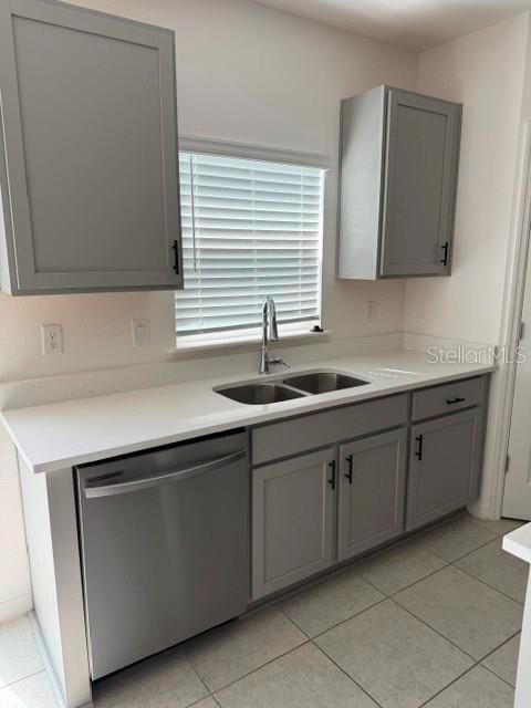 For Rent: $2,000 (3 beds, 2 baths, 1758 Square Feet)