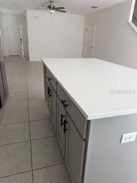 For Rent: $2,000 (3 beds, 2 baths, 1758 Square Feet)