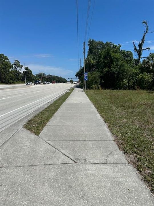 待售: $399,900 (1.00 acres)
