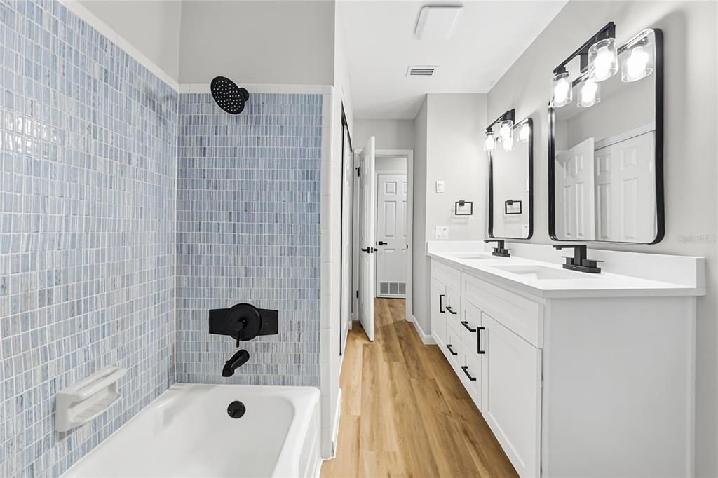 For Sale: $469,900 (3 beds, 3 baths, 1626 Square Feet)
